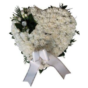 Corazón de claveles